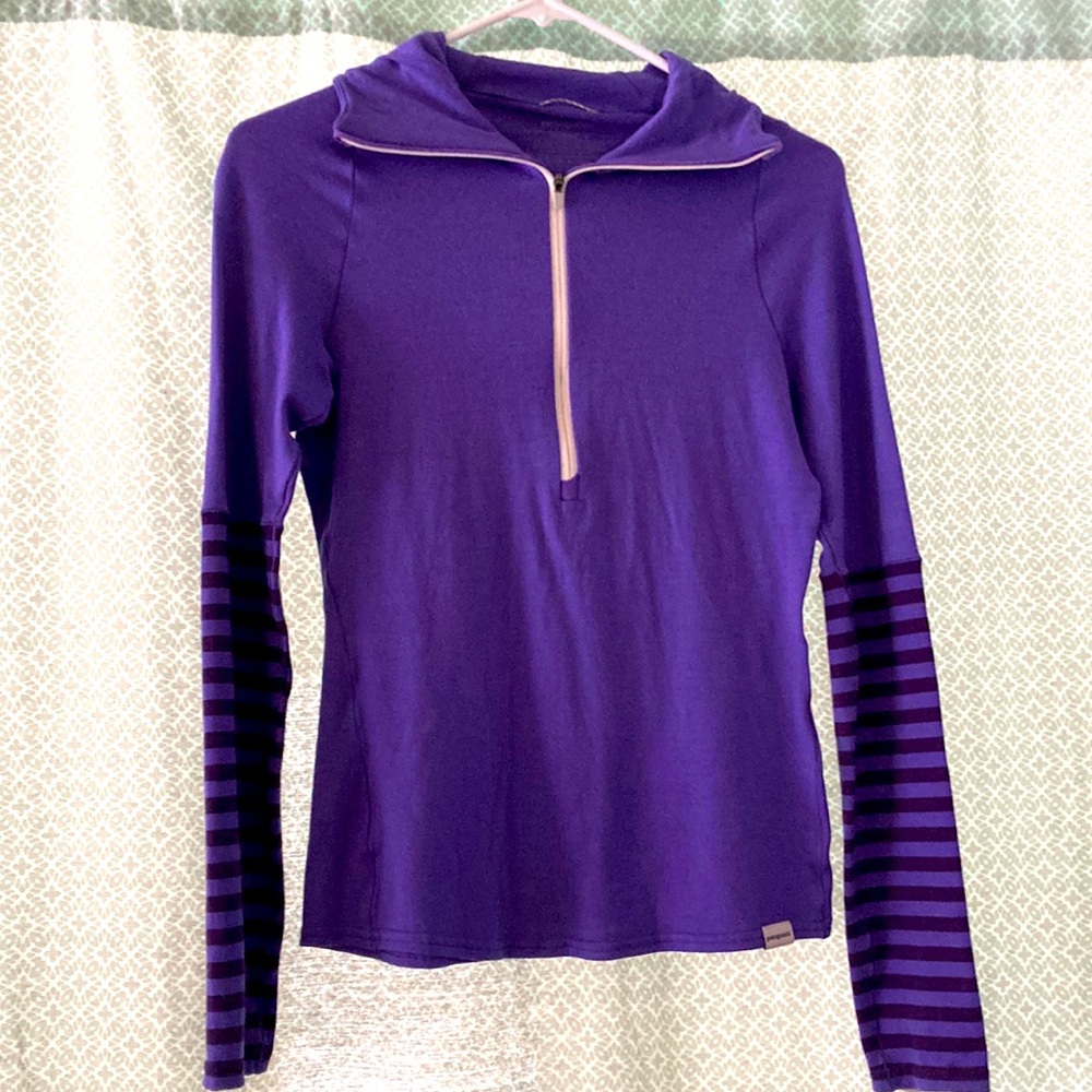 EUC Patagonia Hooded Zip-neck Base-layer, Soft 80% Merino Wool Blend